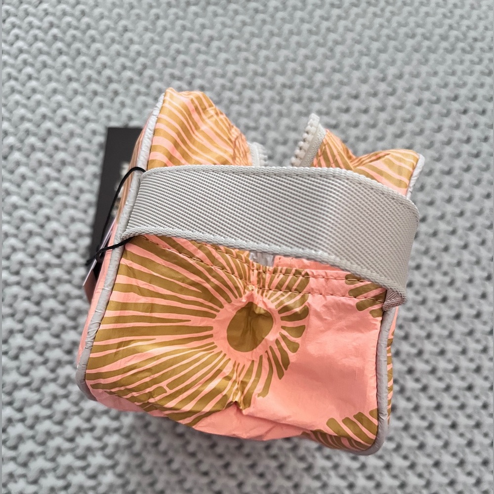 Aloha Collection• SUPER SPECIAL LIMITED EDITION DOPP KIT in OPIHI NUI - Picture 8 of 9